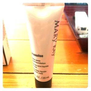 Ivory 5 Foundation
